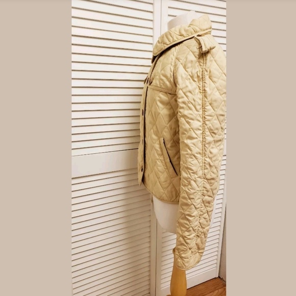 SOLD! Lilly Pulitzer Quilted Puffer Jacket. XS - Picture 4 of 7